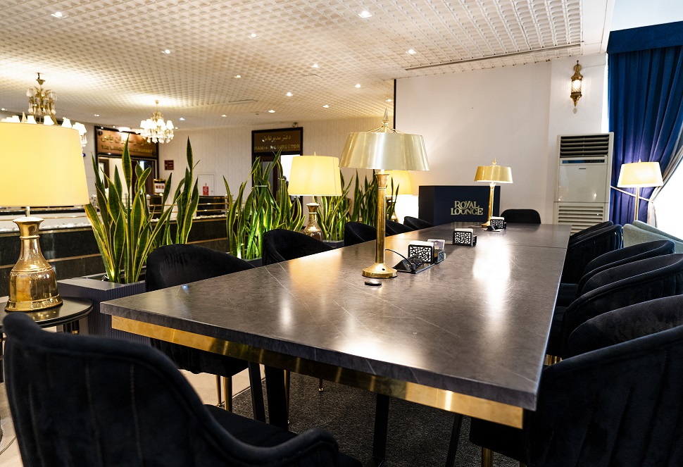 Grand lounge coffee shop